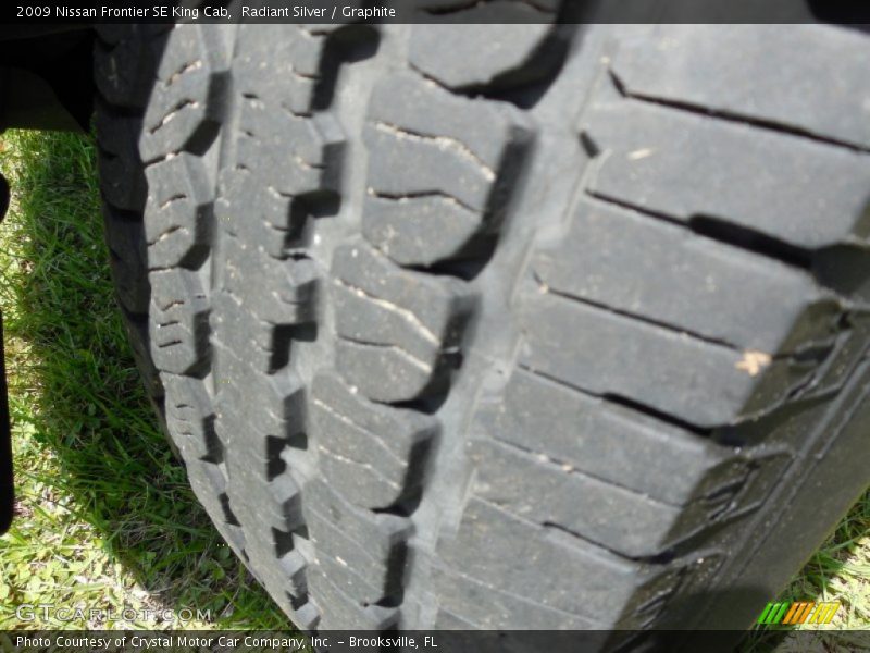 Radiant Silver / Graphite 2009 Nissan Frontier SE King Cab
