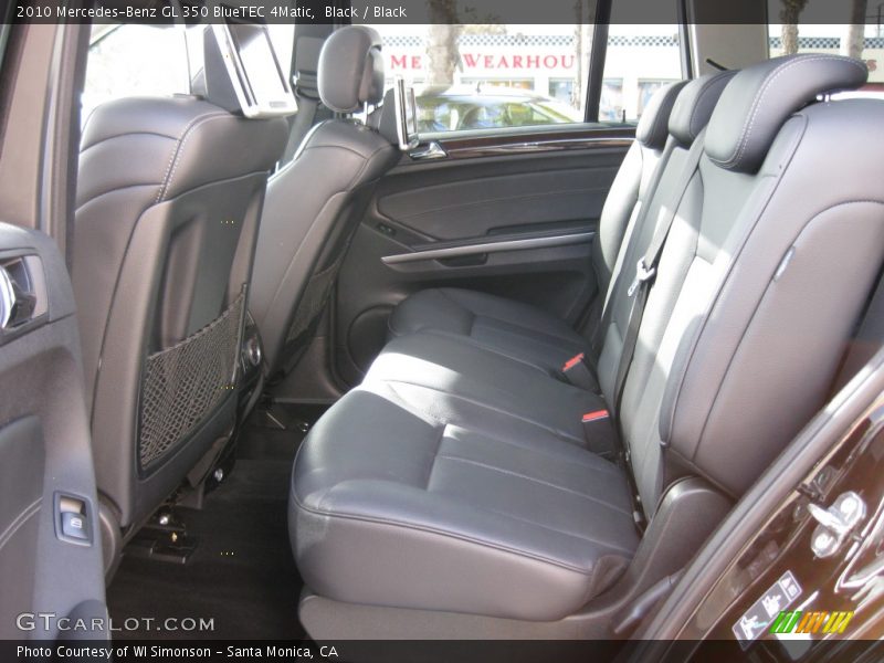 Rear Seat of 2010 GL 350 BlueTEC 4Matic