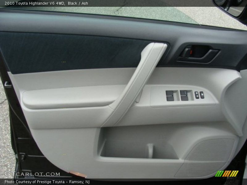 Black / Ash 2010 Toyota Highlander V6 4WD