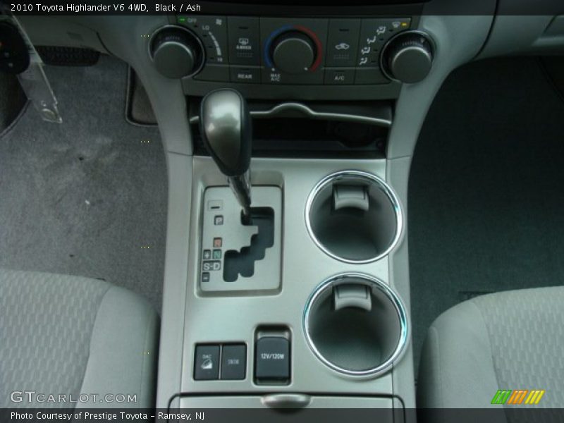 Black / Ash 2010 Toyota Highlander V6 4WD