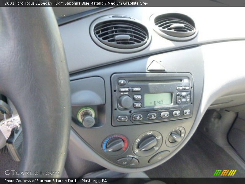 Controls of 2001 Focus SE Sedan