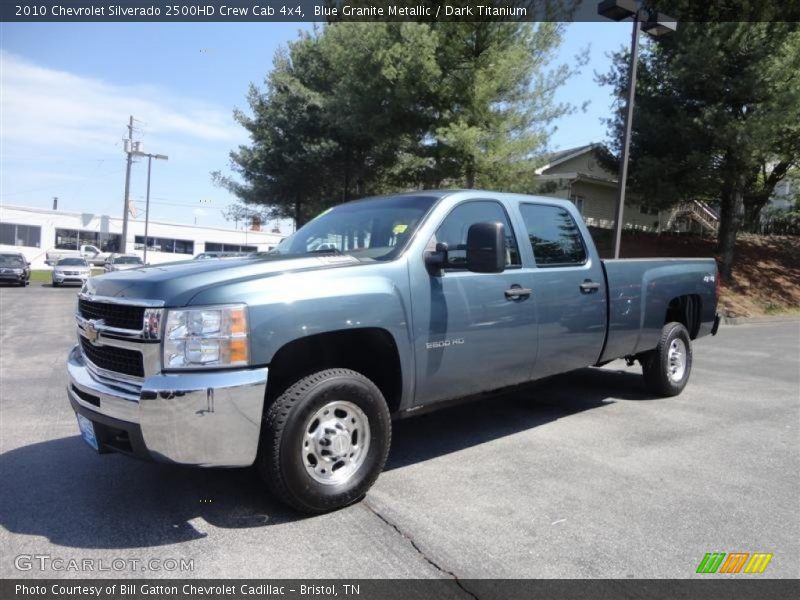 Front 3/4 View of 2010 Silverado 2500HD Crew Cab 4x4
