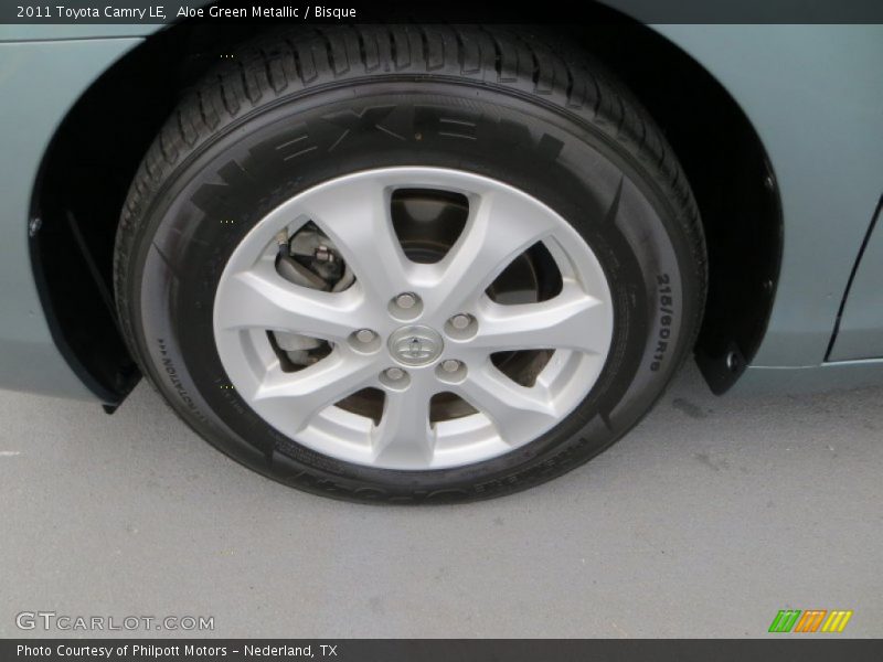 Aloe Green Metallic / Bisque 2011 Toyota Camry LE