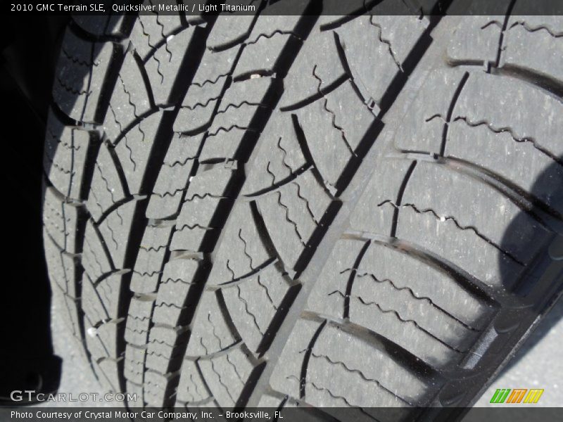 Quicksilver Metallic / Light Titanium 2010 GMC Terrain SLE