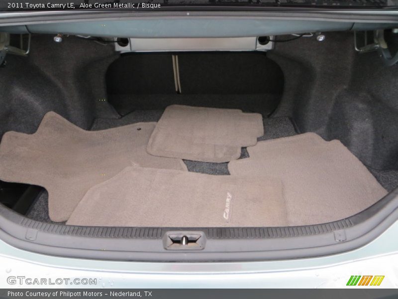 Aloe Green Metallic / Bisque 2011 Toyota Camry LE