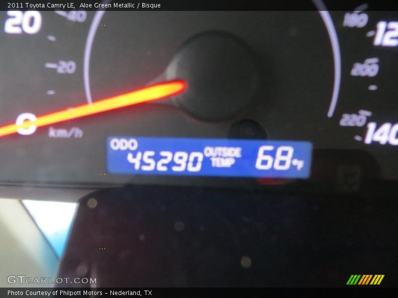 Aloe Green Metallic / Bisque 2011 Toyota Camry LE
