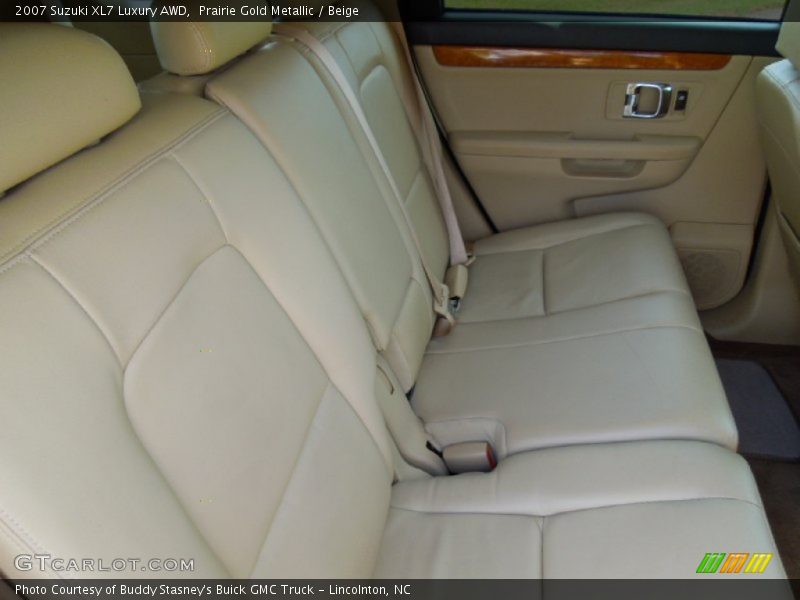 Prairie Gold Metallic / Beige 2007 Suzuki XL7 Luxury AWD
