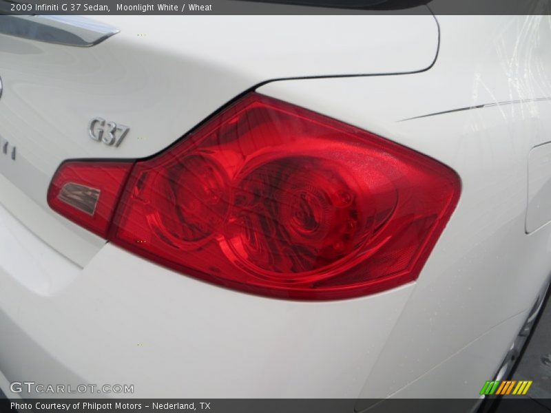 Moonlight White / Wheat 2009 Infiniti G 37 Sedan