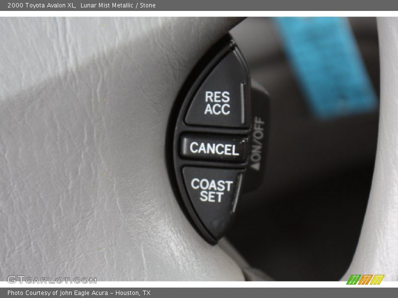 Lunar Mist Metallic / Stone 2000 Toyota Avalon XL