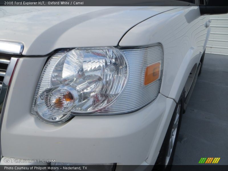 Oxford White / Camel 2008 Ford Explorer XLT