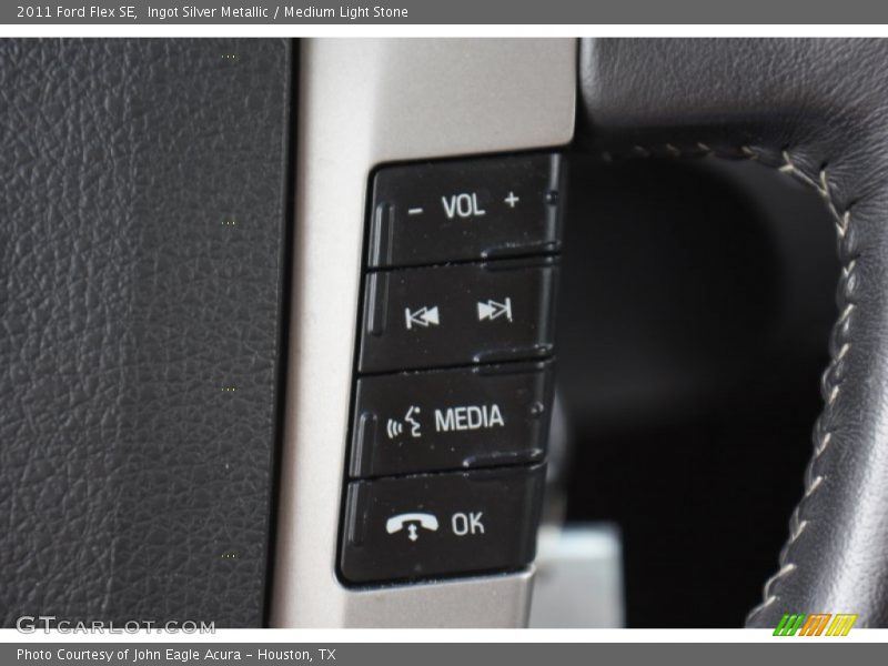 Ingot Silver Metallic / Medium Light Stone 2011 Ford Flex SE