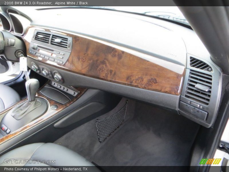 Dashboard of 2008 Z4 3.0i Roadster