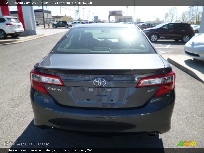 Magnetic Gray Metallic / Black/Ash 2012 Toyota Camry SE