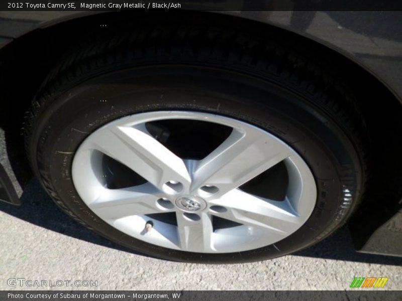 Magnetic Gray Metallic / Black/Ash 2012 Toyota Camry SE