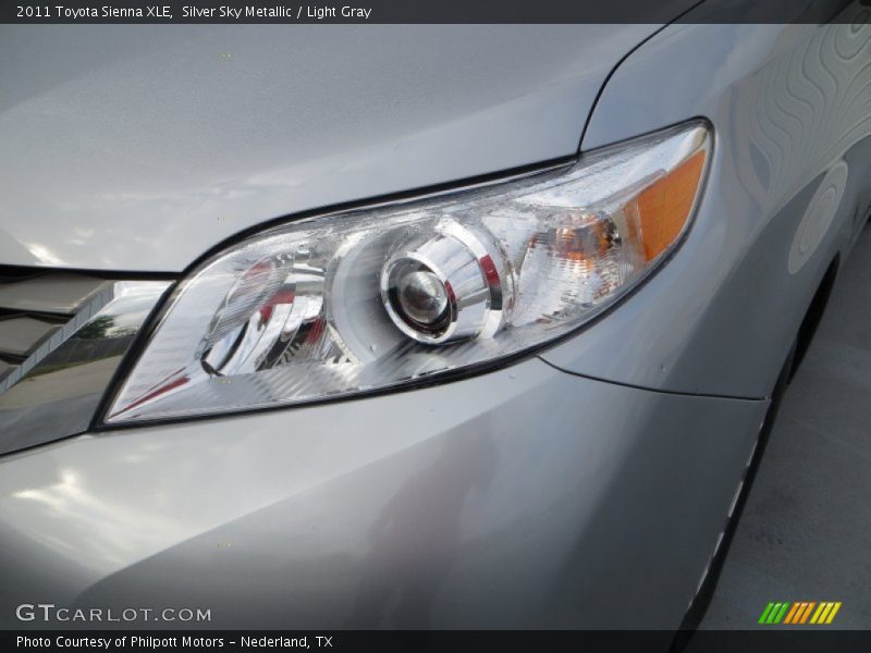 Silver Sky Metallic / Light Gray 2011 Toyota Sienna XLE