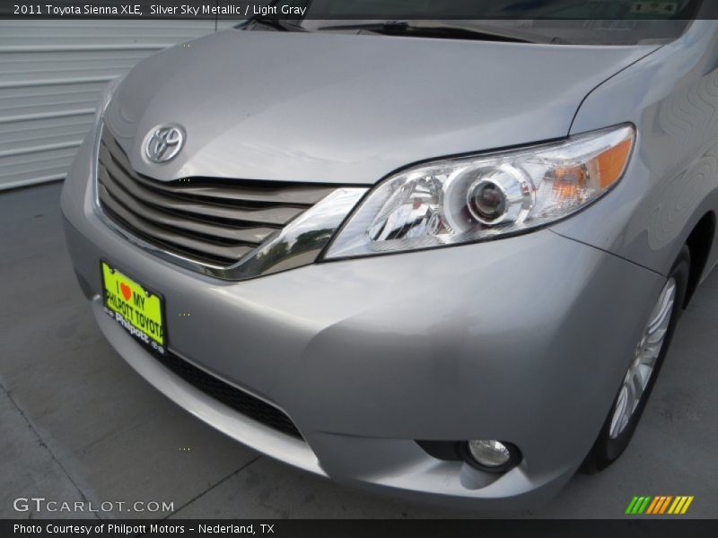 Silver Sky Metallic / Light Gray 2011 Toyota Sienna XLE