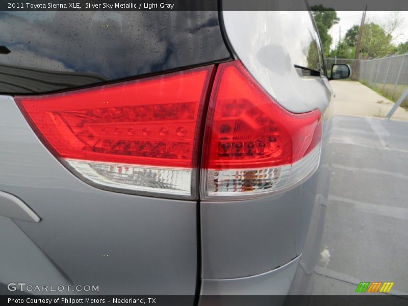 Silver Sky Metallic / Light Gray 2011 Toyota Sienna XLE
