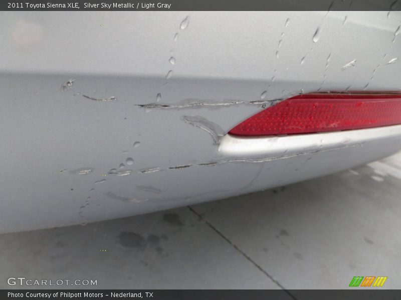 Silver Sky Metallic / Light Gray 2011 Toyota Sienna XLE
