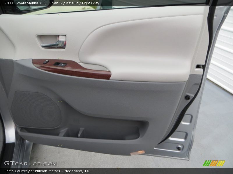 Silver Sky Metallic / Light Gray 2011 Toyota Sienna XLE