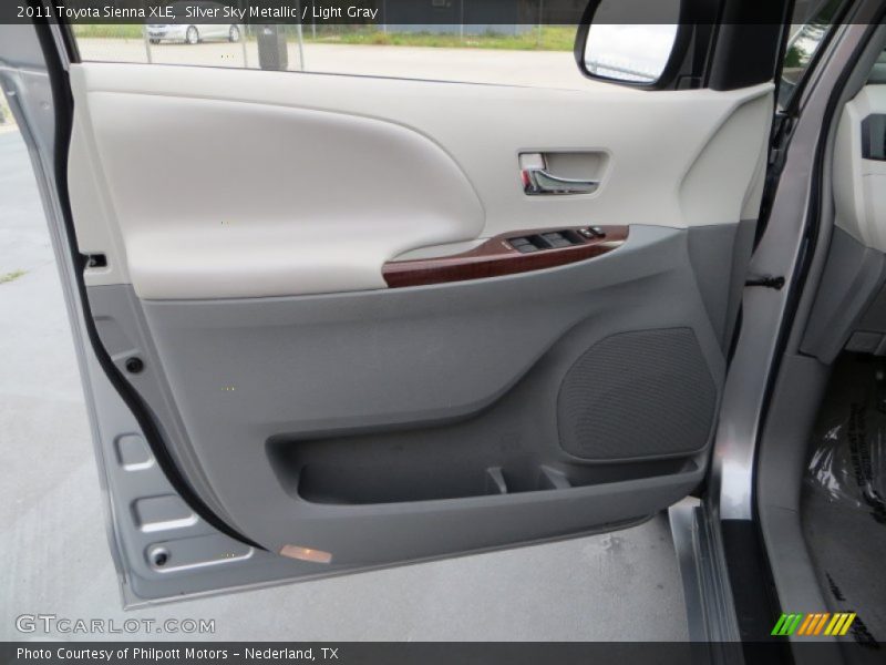 Silver Sky Metallic / Light Gray 2011 Toyota Sienna XLE