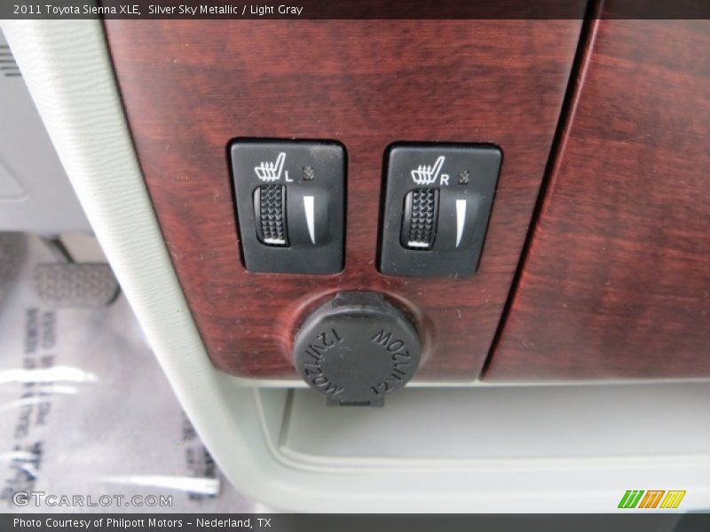 Silver Sky Metallic / Light Gray 2011 Toyota Sienna XLE
