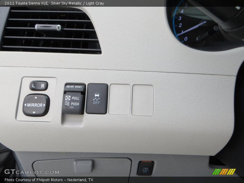 Silver Sky Metallic / Light Gray 2011 Toyota Sienna XLE