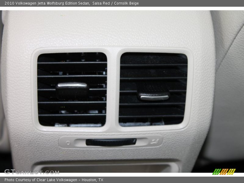 Salsa Red / Cornsilk Beige 2010 Volkswagen Jetta Wolfsburg Edition Sedan