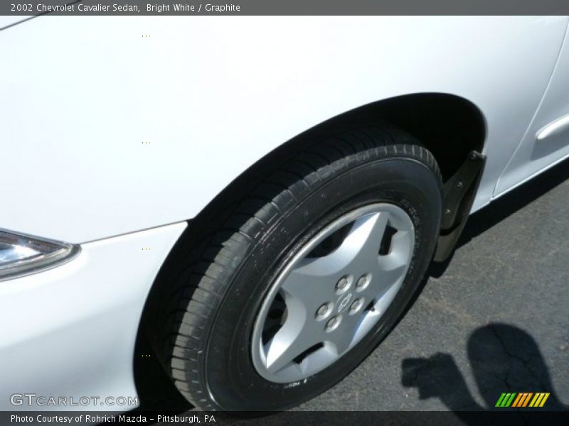 Bright White / Graphite 2002 Chevrolet Cavalier Sedan