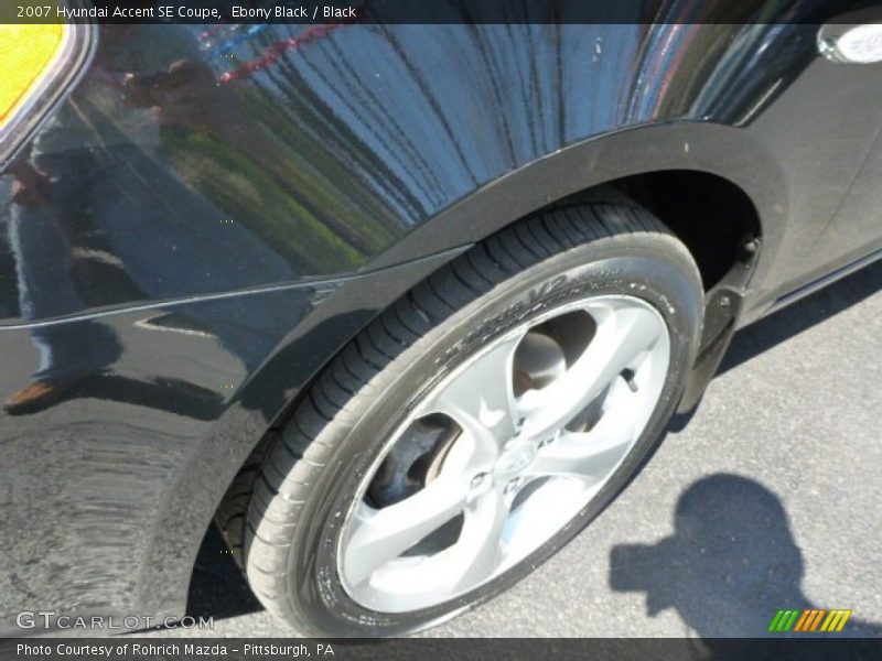 Ebony Black / Black 2007 Hyundai Accent SE Coupe
