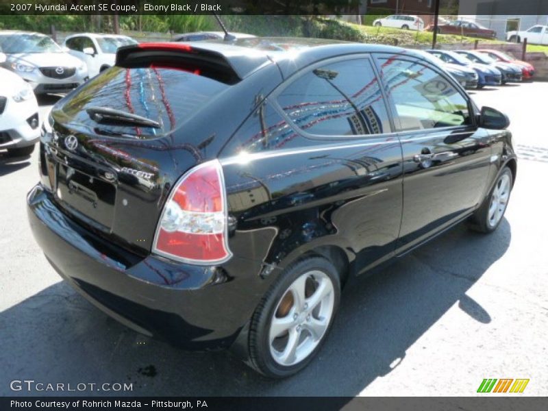 Ebony Black / Black 2007 Hyundai Accent SE Coupe