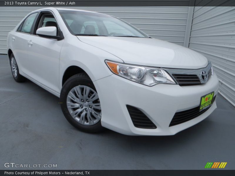 Super White / Ash 2013 Toyota Camry L