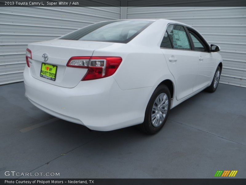 Super White / Ash 2013 Toyota Camry L