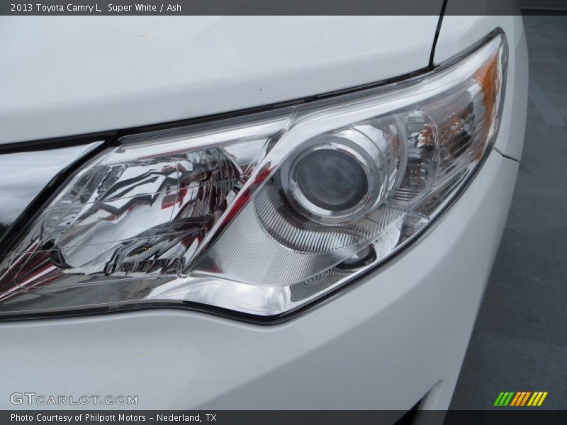 Super White / Ash 2013 Toyota Camry L