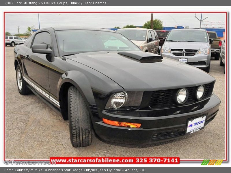 Black / Dark Charcoal 2007 Ford Mustang V6 Deluxe Coupe