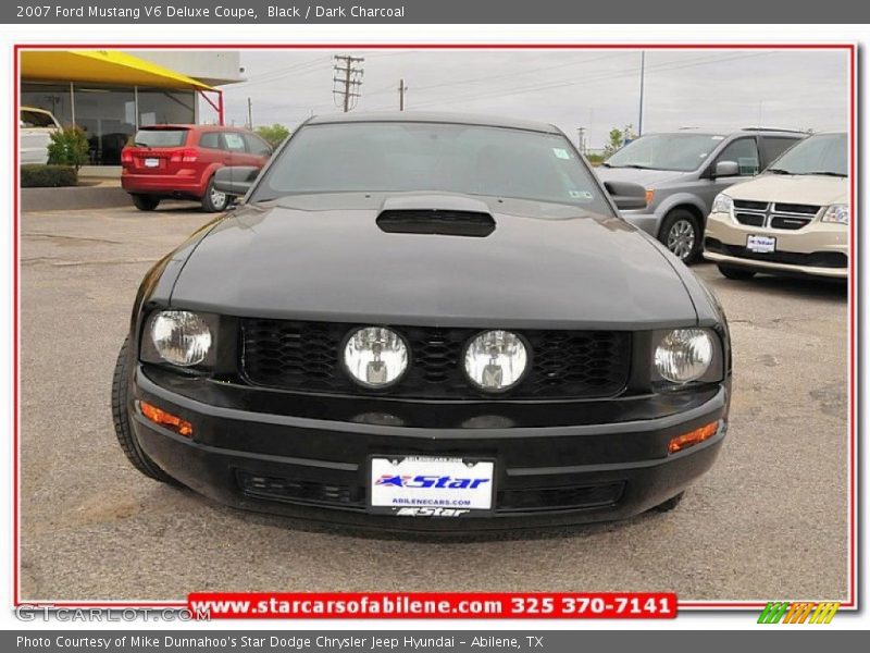 Black / Dark Charcoal 2007 Ford Mustang V6 Deluxe Coupe