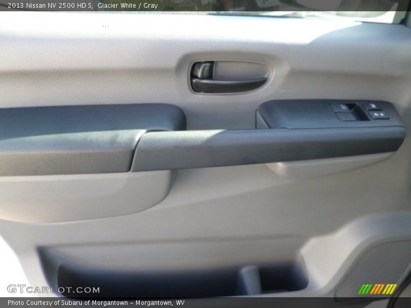 Glacier White / Gray 2013 Nissan NV 2500 HD S