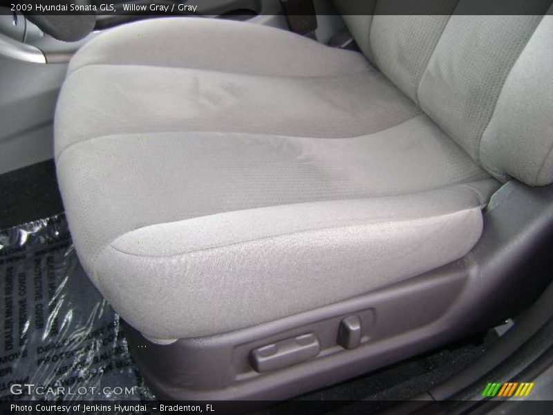 Willow Gray / Gray 2009 Hyundai Sonata GLS