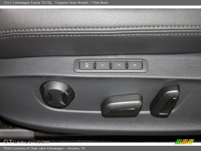 Tungsten Silver Metallic / Titan Black 2013 Volkswagen Passat TDI SEL