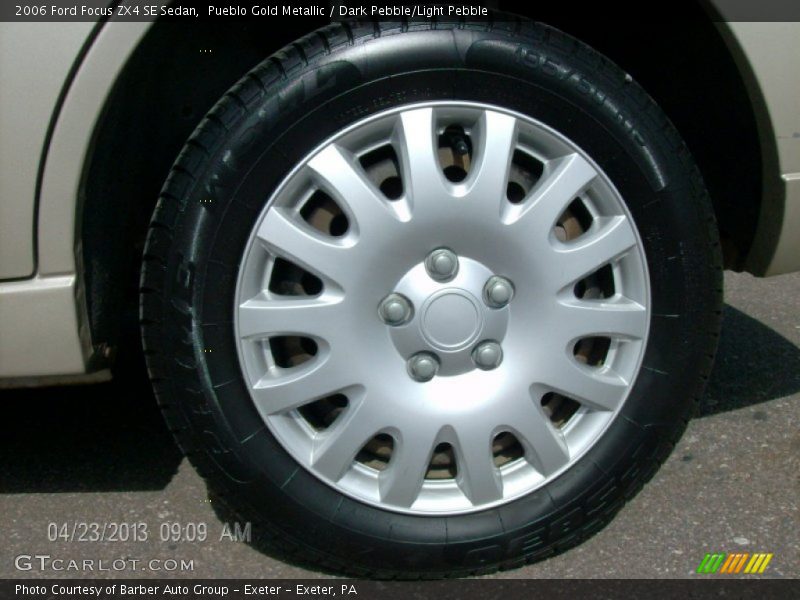 Pueblo Gold Metallic / Dark Pebble/Light Pebble 2006 Ford Focus ZX4 SE Sedan