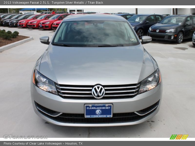 Tungsten Silver Metallic / Titan Black 2013 Volkswagen Passat 2.5L S