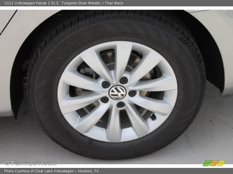 Tungsten Silver Metallic / Titan Black 2013 Volkswagen Passat 2.5L S