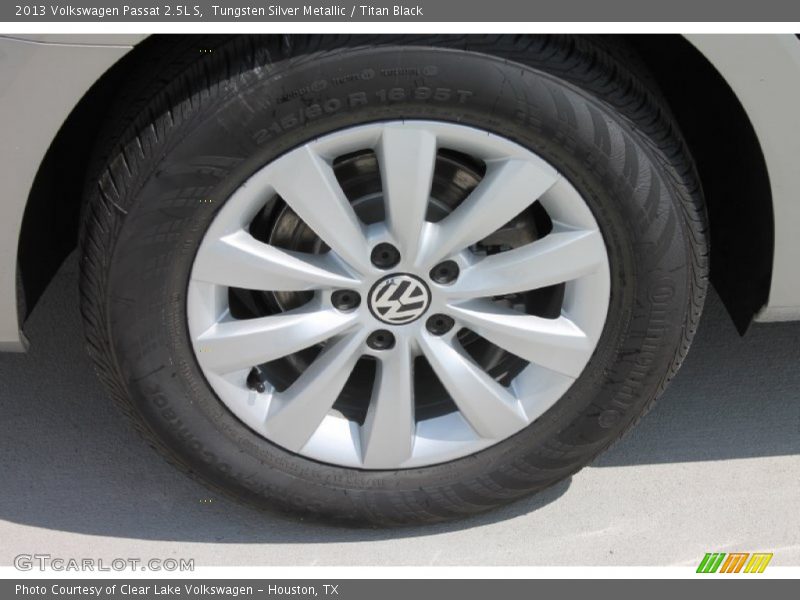 Tungsten Silver Metallic / Titan Black 2013 Volkswagen Passat 2.5L S