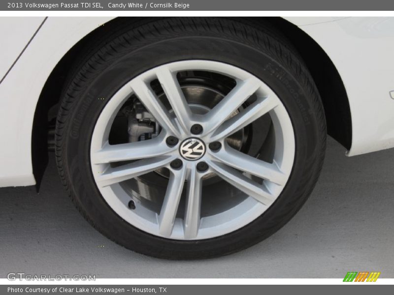 Candy White / Cornsilk Beige 2013 Volkswagen Passat TDI SEL