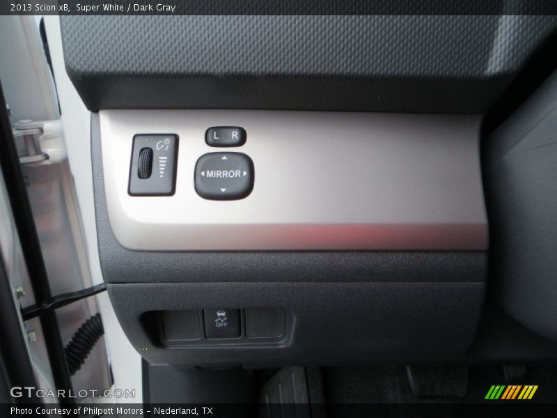 Super White / Dark Gray 2013 Scion xB