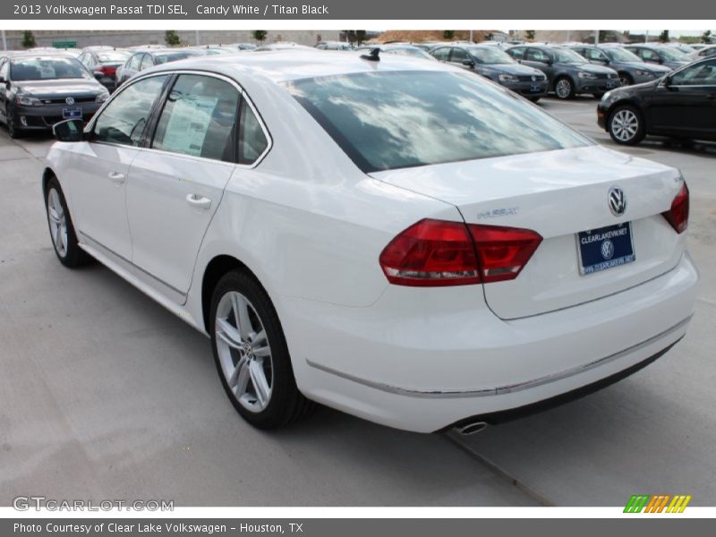 Candy White / Titan Black 2013 Volkswagen Passat TDI SEL