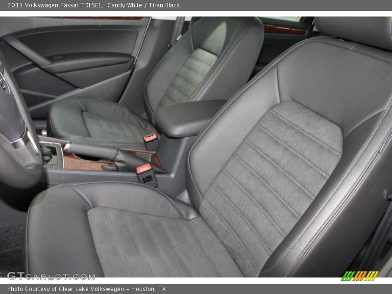Candy White / Titan Black 2013 Volkswagen Passat TDI SEL