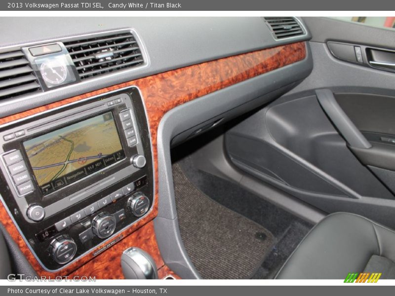 Candy White / Titan Black 2013 Volkswagen Passat TDI SEL