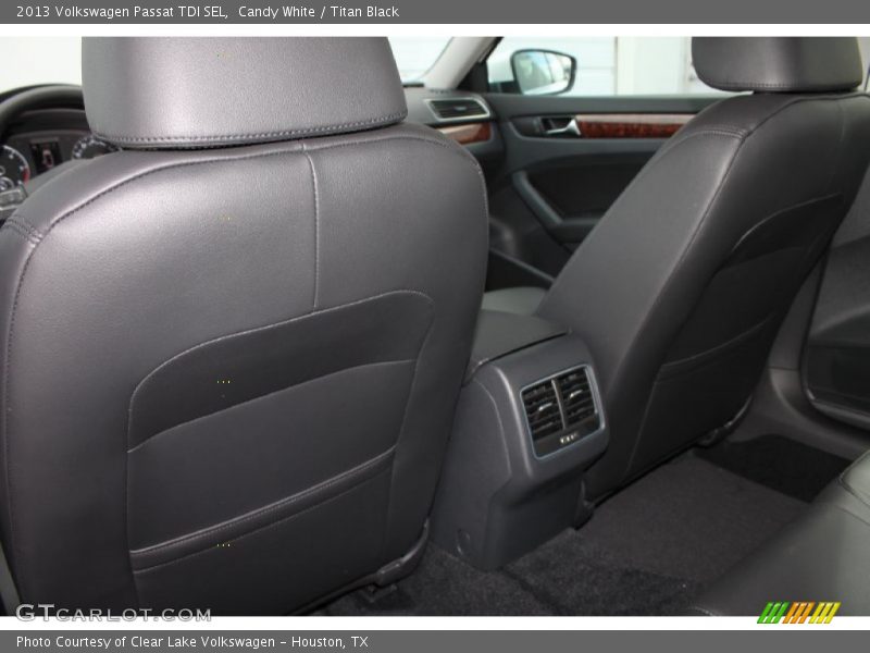 Candy White / Titan Black 2013 Volkswagen Passat TDI SEL