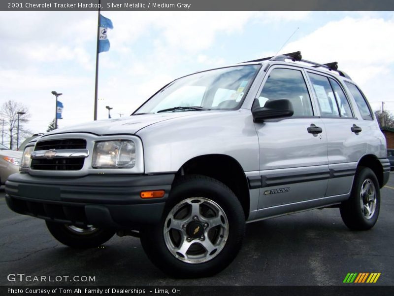 Silver Metallic / Medium Gray 2001 Chevrolet Tracker Hardtop