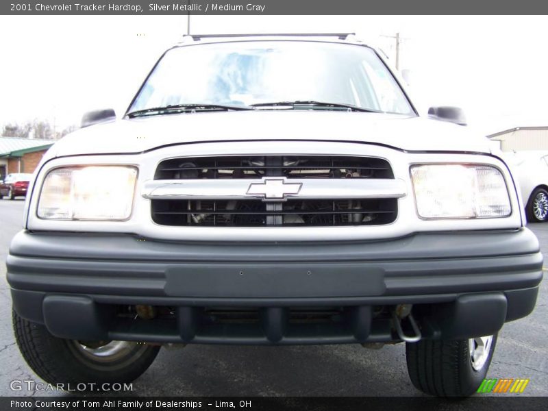 Silver Metallic / Medium Gray 2001 Chevrolet Tracker Hardtop